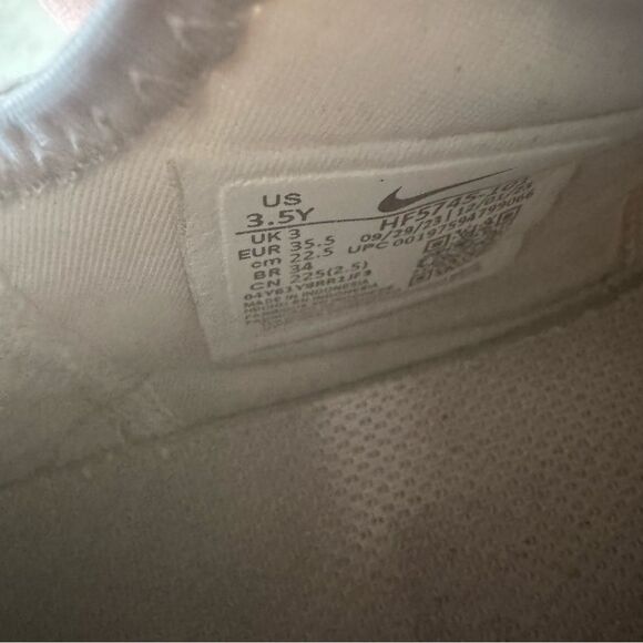 Nike Flex Runner 3 GS White Green Orange Kids Size 3.5 Running HF5745 - Picture 8 of 11